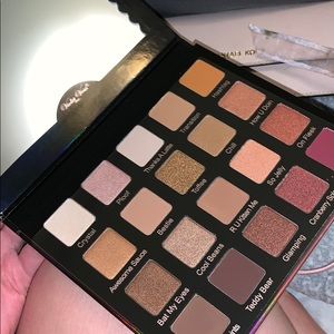Violet Voss Pro eyeshadows!